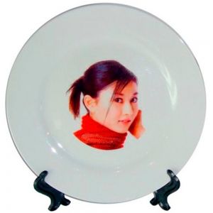 Бяла чиния