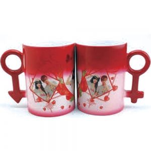 Комплект от две магически чаши за влюбени